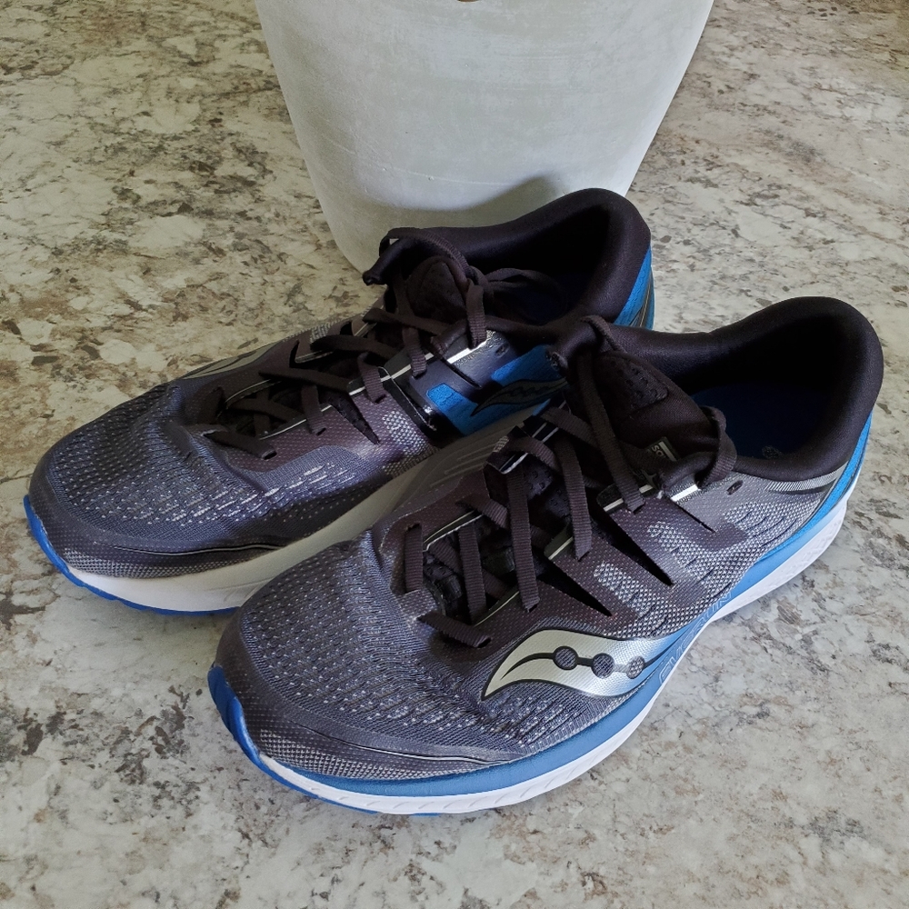 Saucony ISO Series Everun Formfit Sneakers - Picture 2 of 8